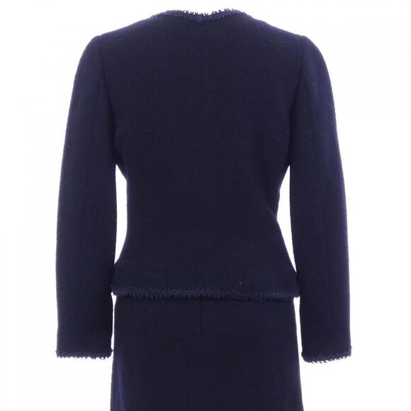 Vintage Chanel P07181v05365 Suit - Picture 2 of 9